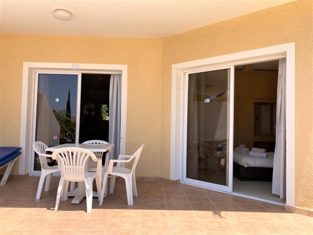 Paphos Sirena Olympia Apartment 40 מראה חיצוני תמונה